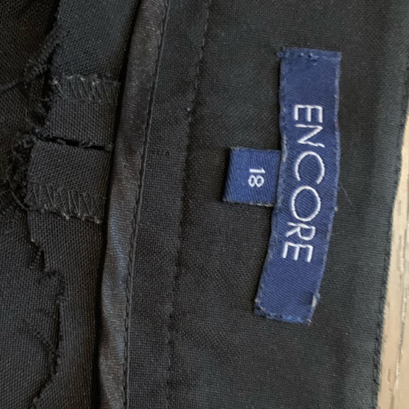 Cute Little Black Miniskirt - Picture 6 of 7